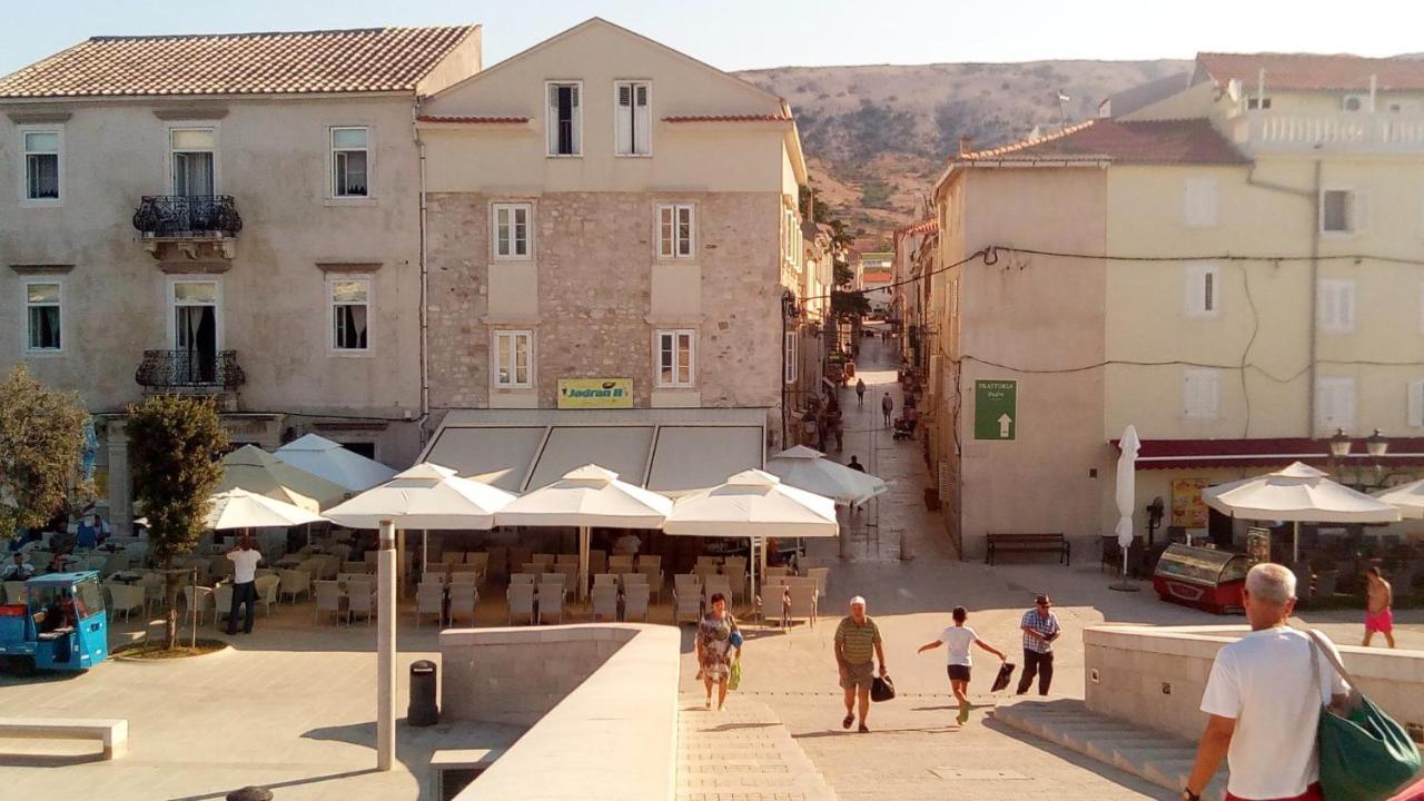 Apartment Pepo Pag Паг Екстериор снимка