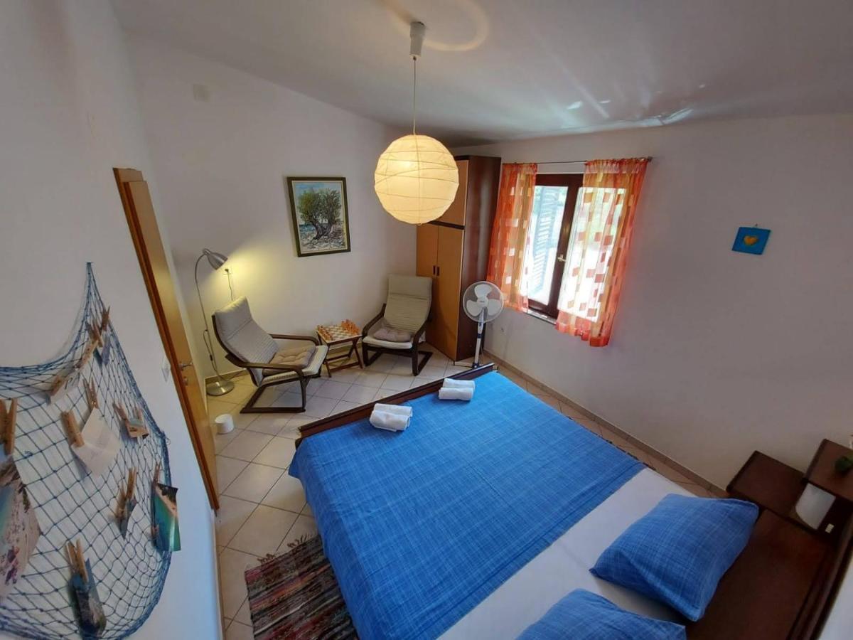 Apartment Pepo Pag Паг Екстериор снимка