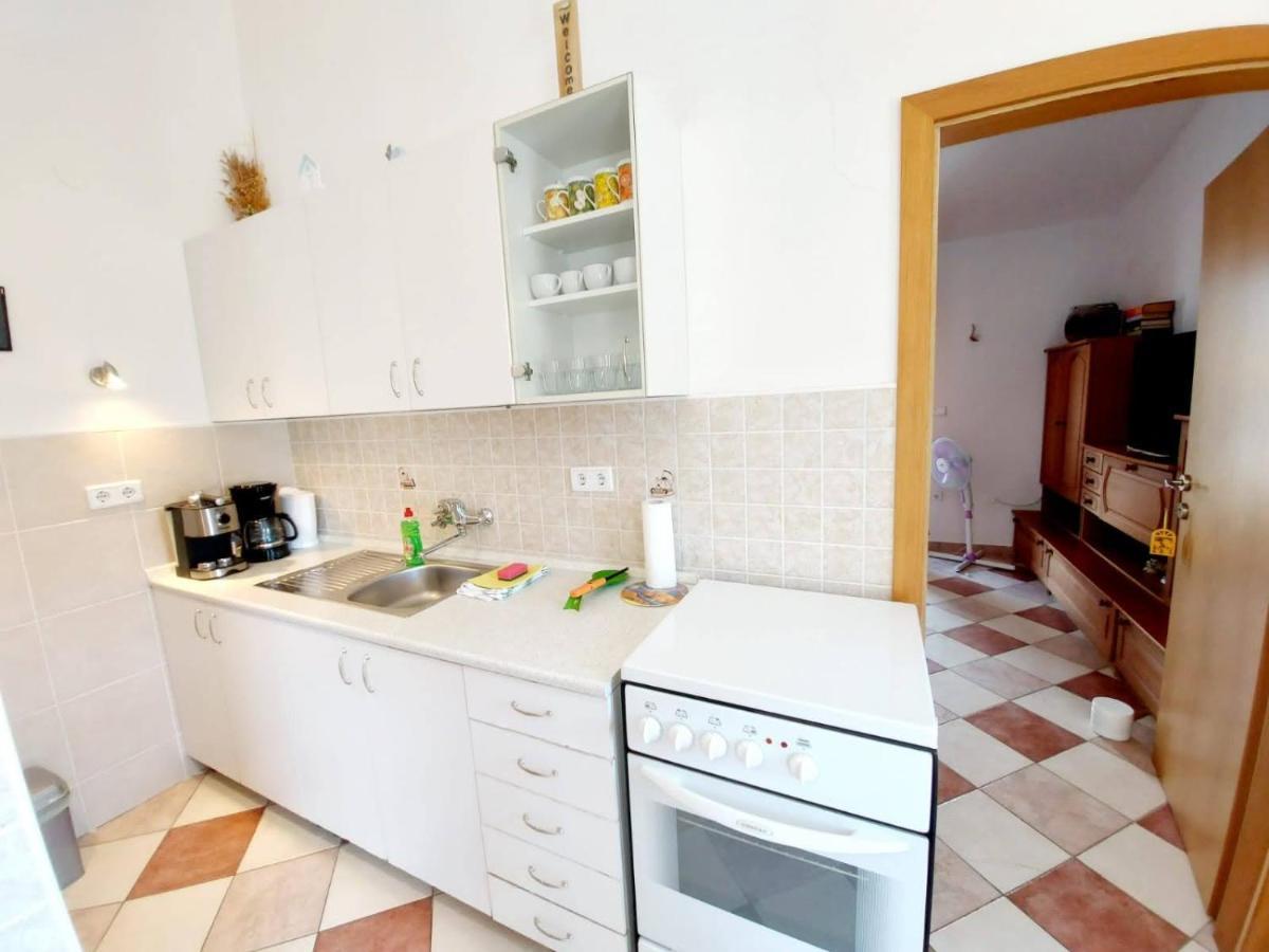 Apartment Pepo Pag Паг Екстериор снимка